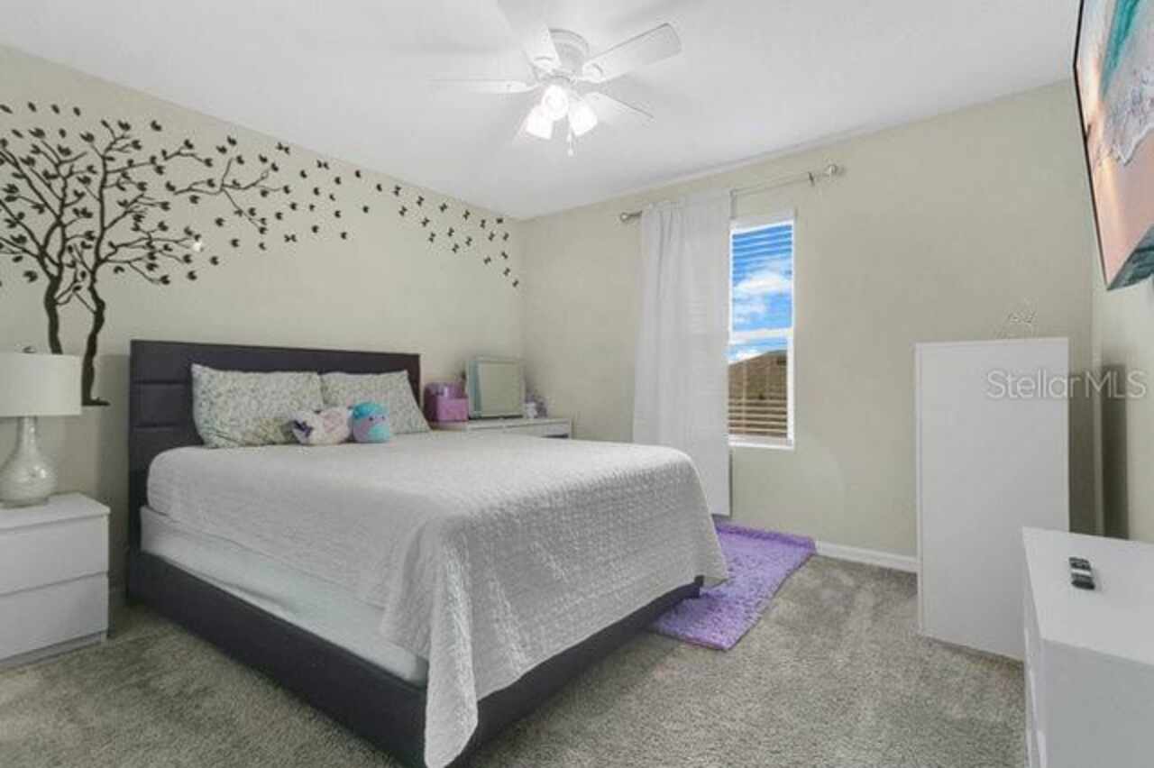 Listing Photo 10