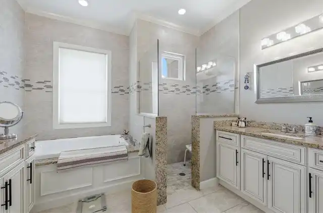 Listing Photo 42