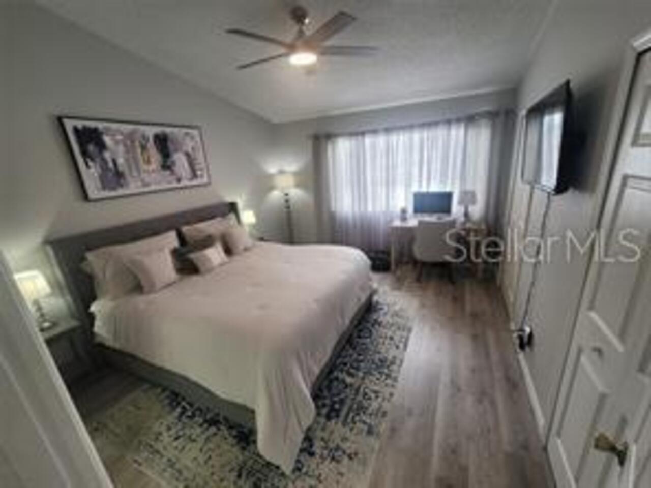 Listing Photo 10