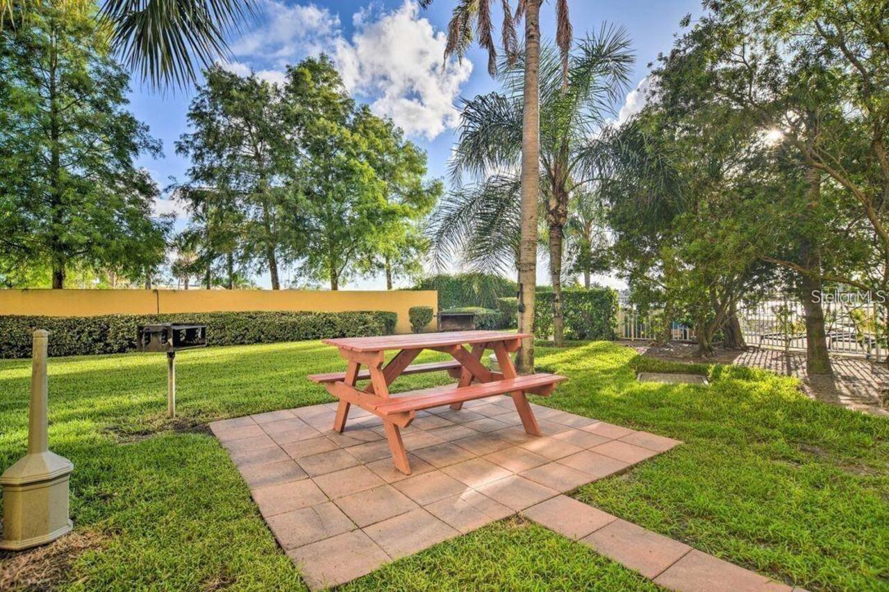 Listing Photo 28