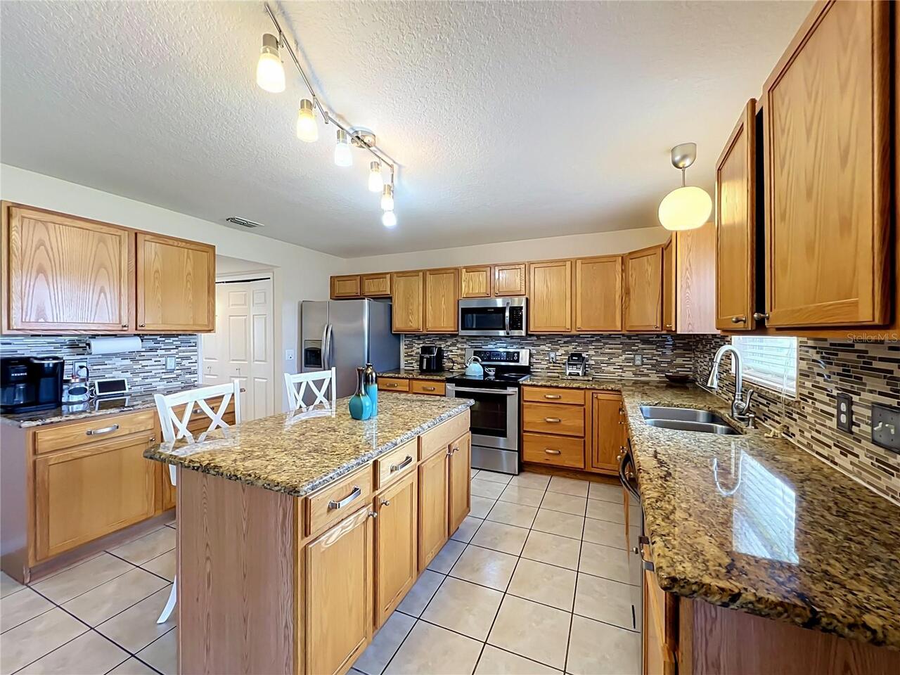 Listing Photo 14