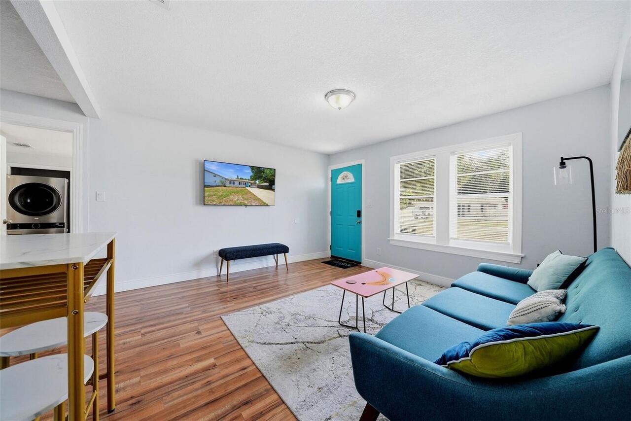 Listing Photo 8