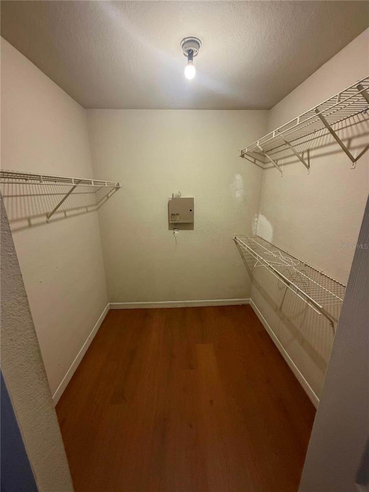 Listing Photo 9