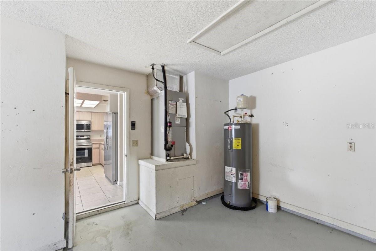 Listing Photo 11