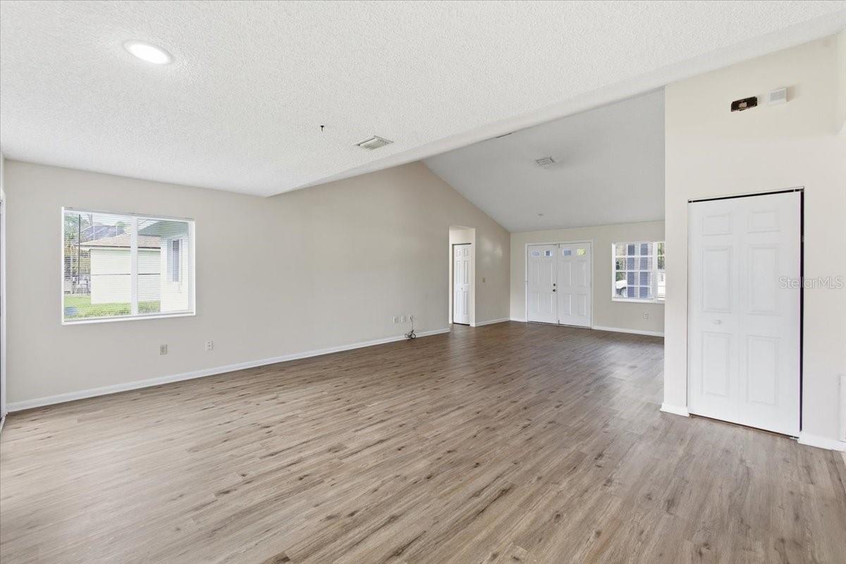 Listing Photo 33