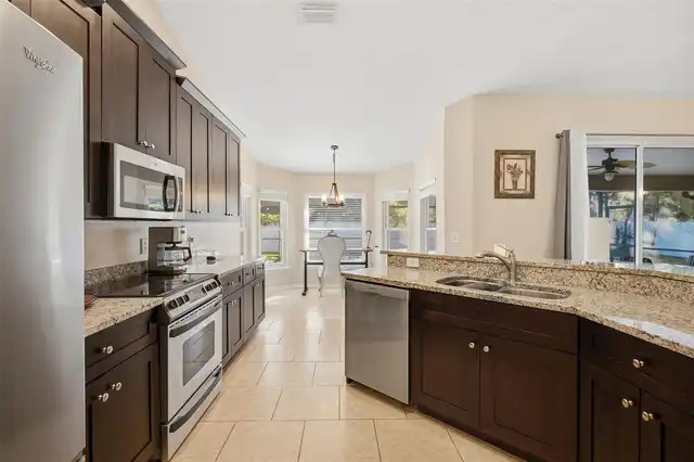Listing Photo 7