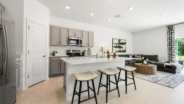 Listing Photo 6