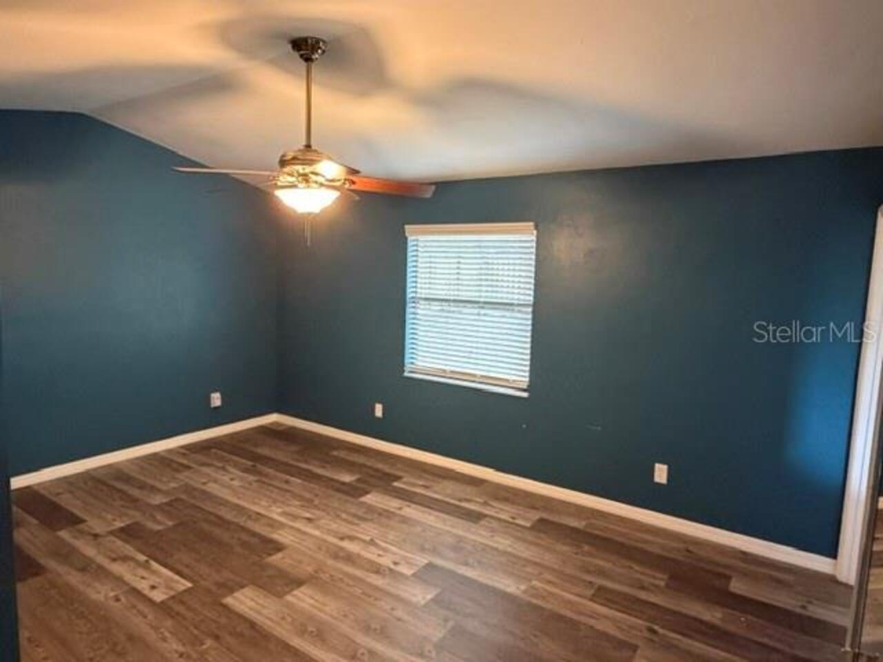 Listing Photo 8