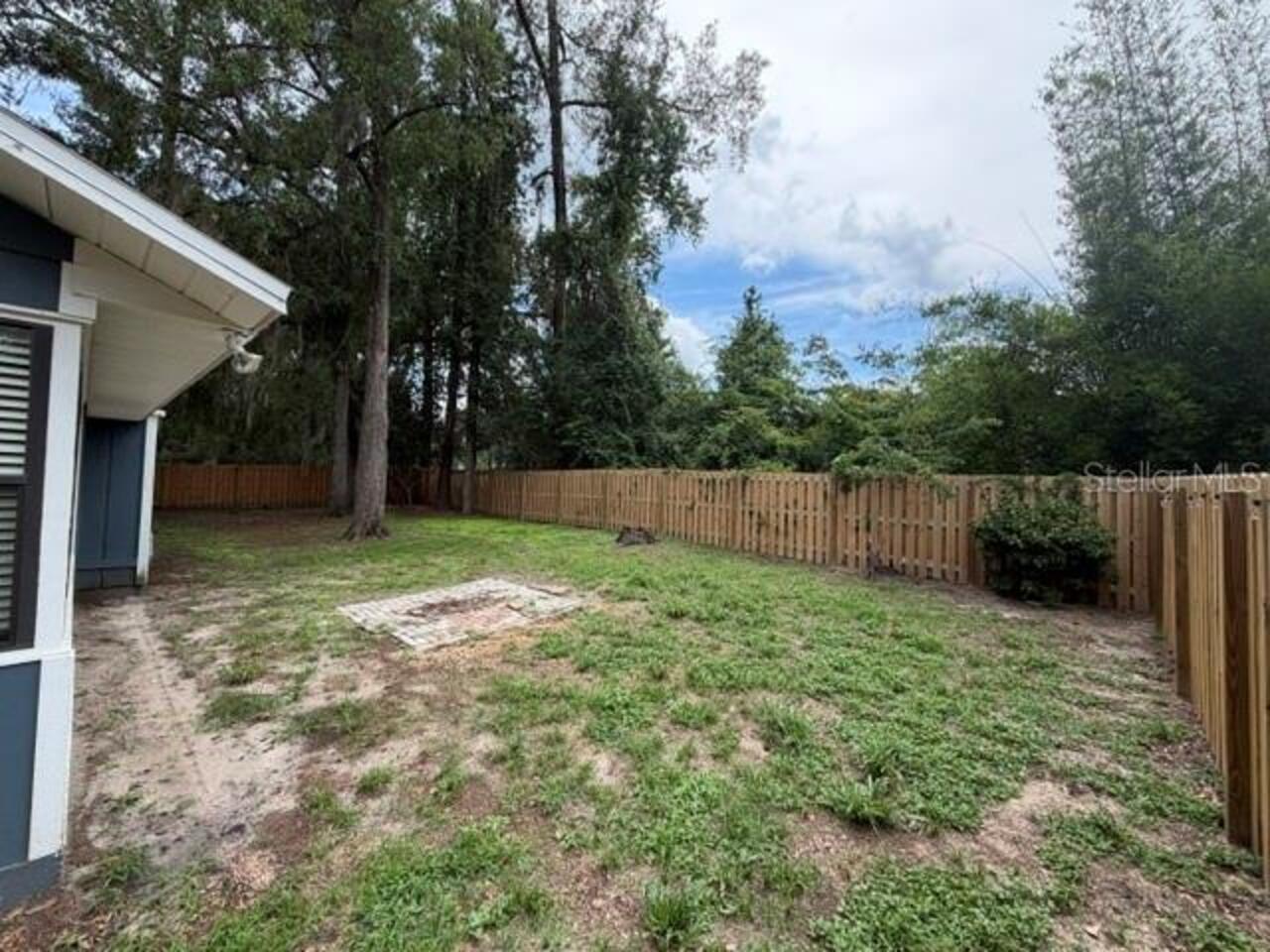 Listing Photo 11