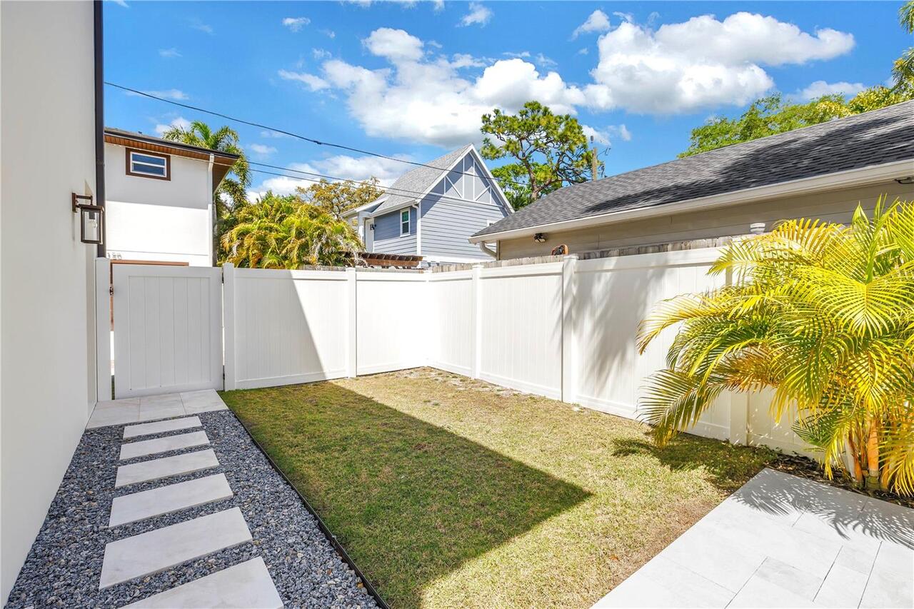 Listing Photo 43