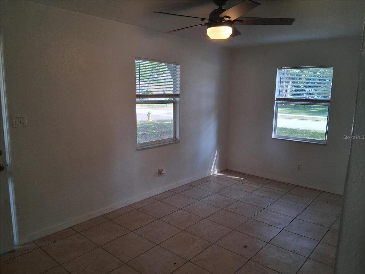 Listing Photo 12