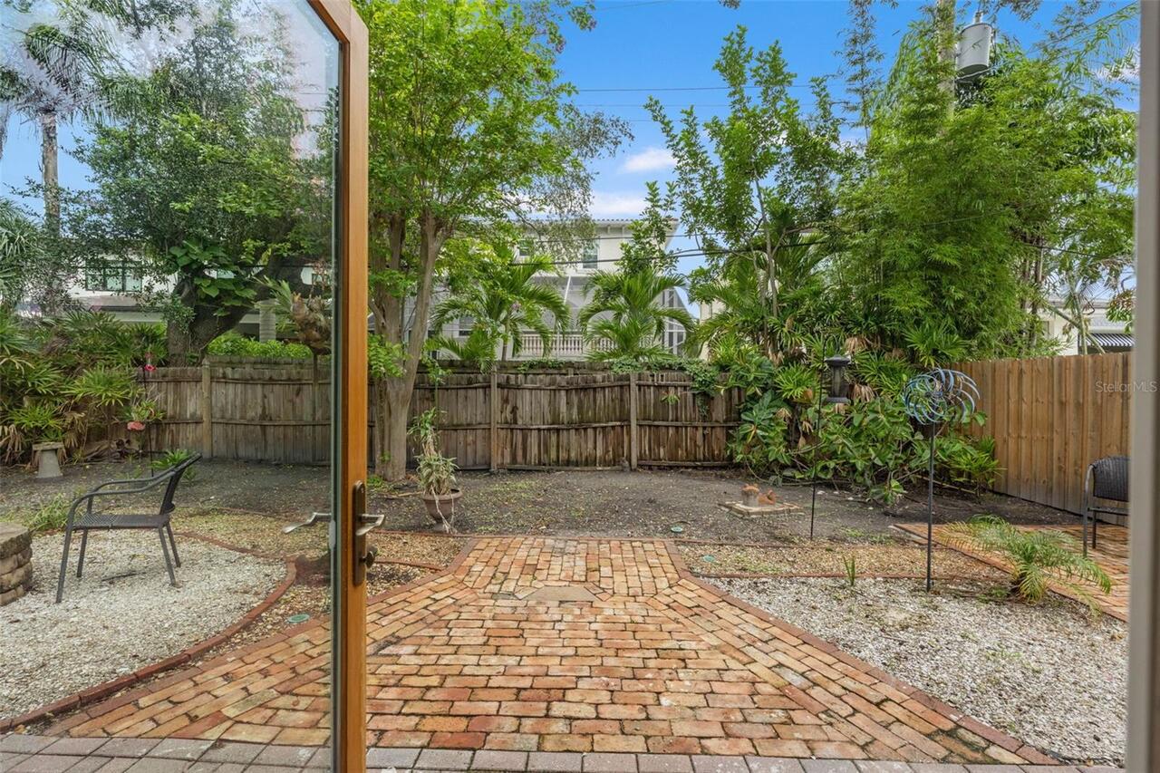 Listing Photo 24