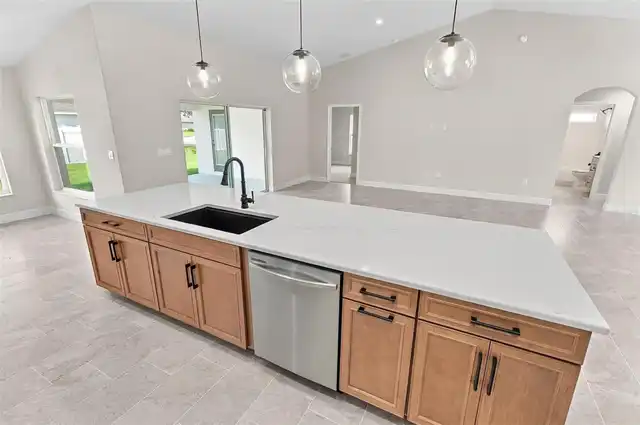 Listing Photo 19