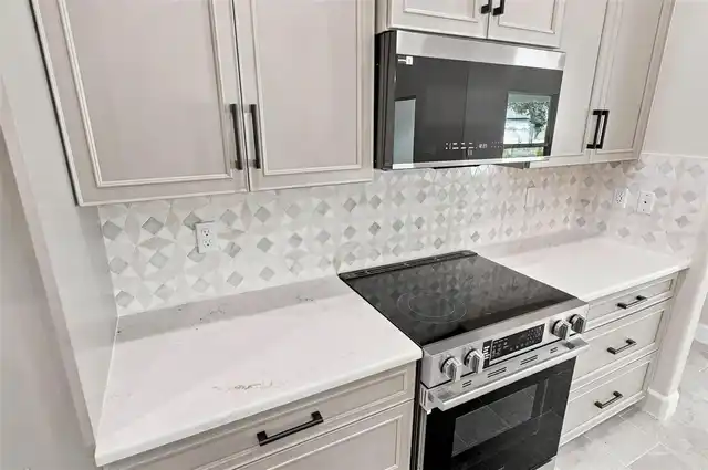 Listing Photo 20
