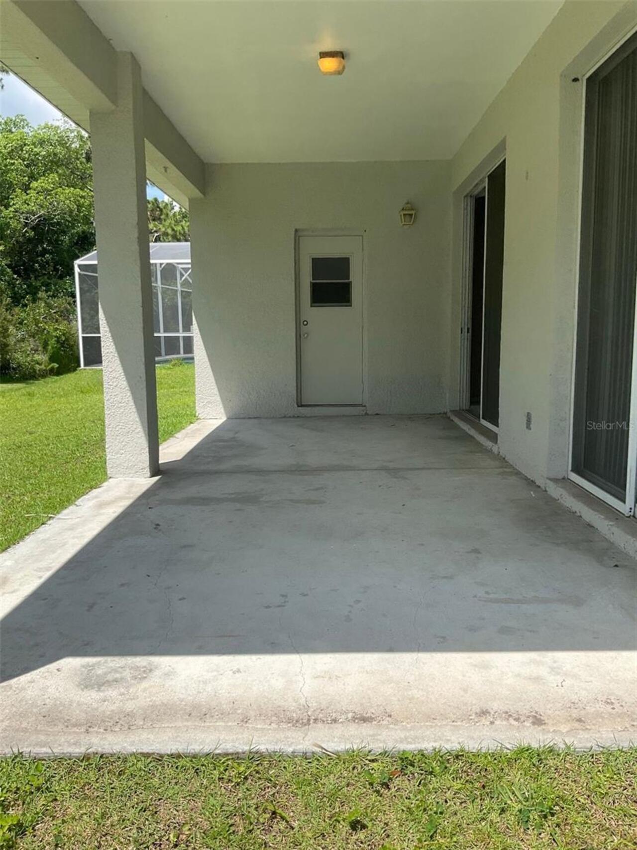 Listing Photo 8