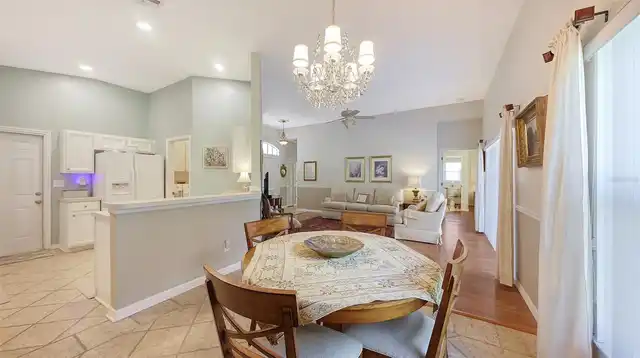Listing Photo 14