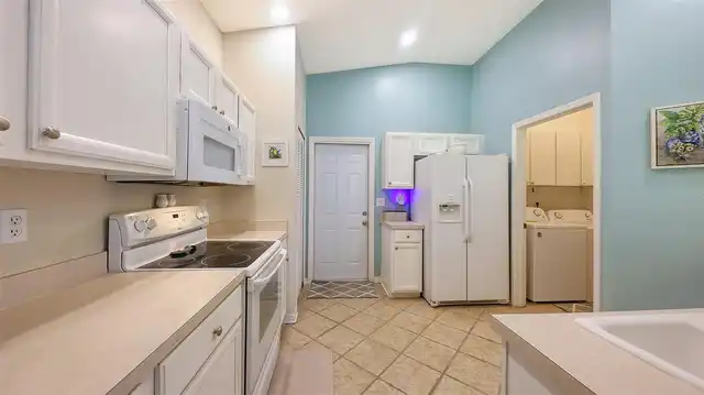 Listing Photo 16