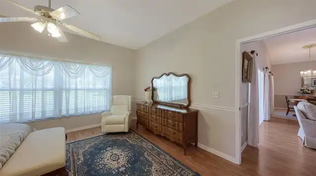 Listing Photo 22