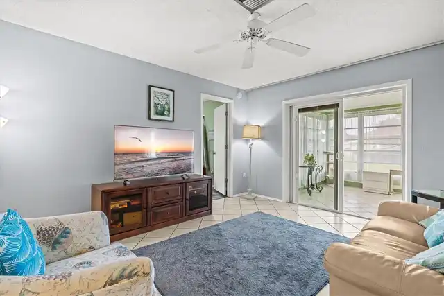 Listing Photo 10