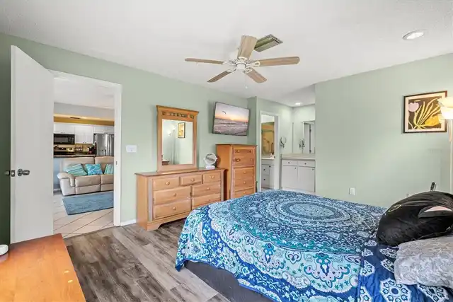 Listing Photo 25