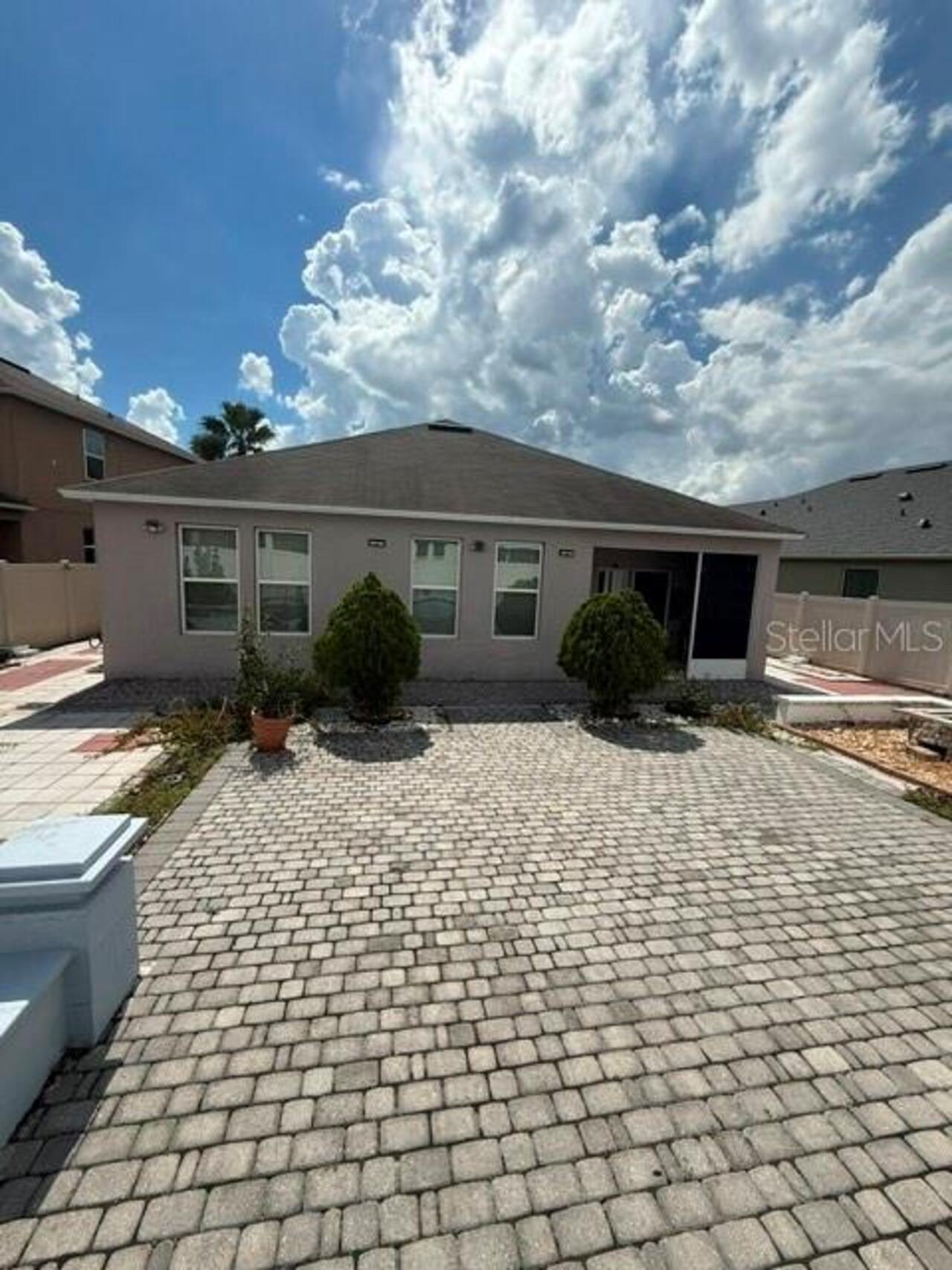 Listing Photo 14