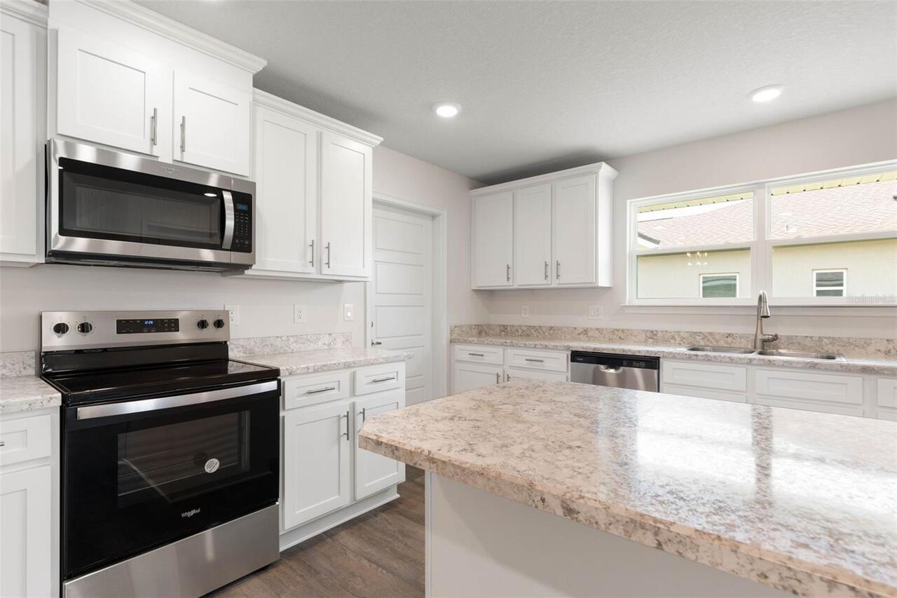 Listing Photo 16