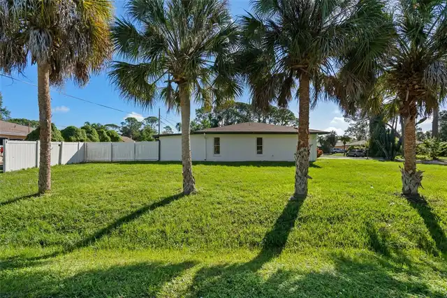 Listing Photo 7