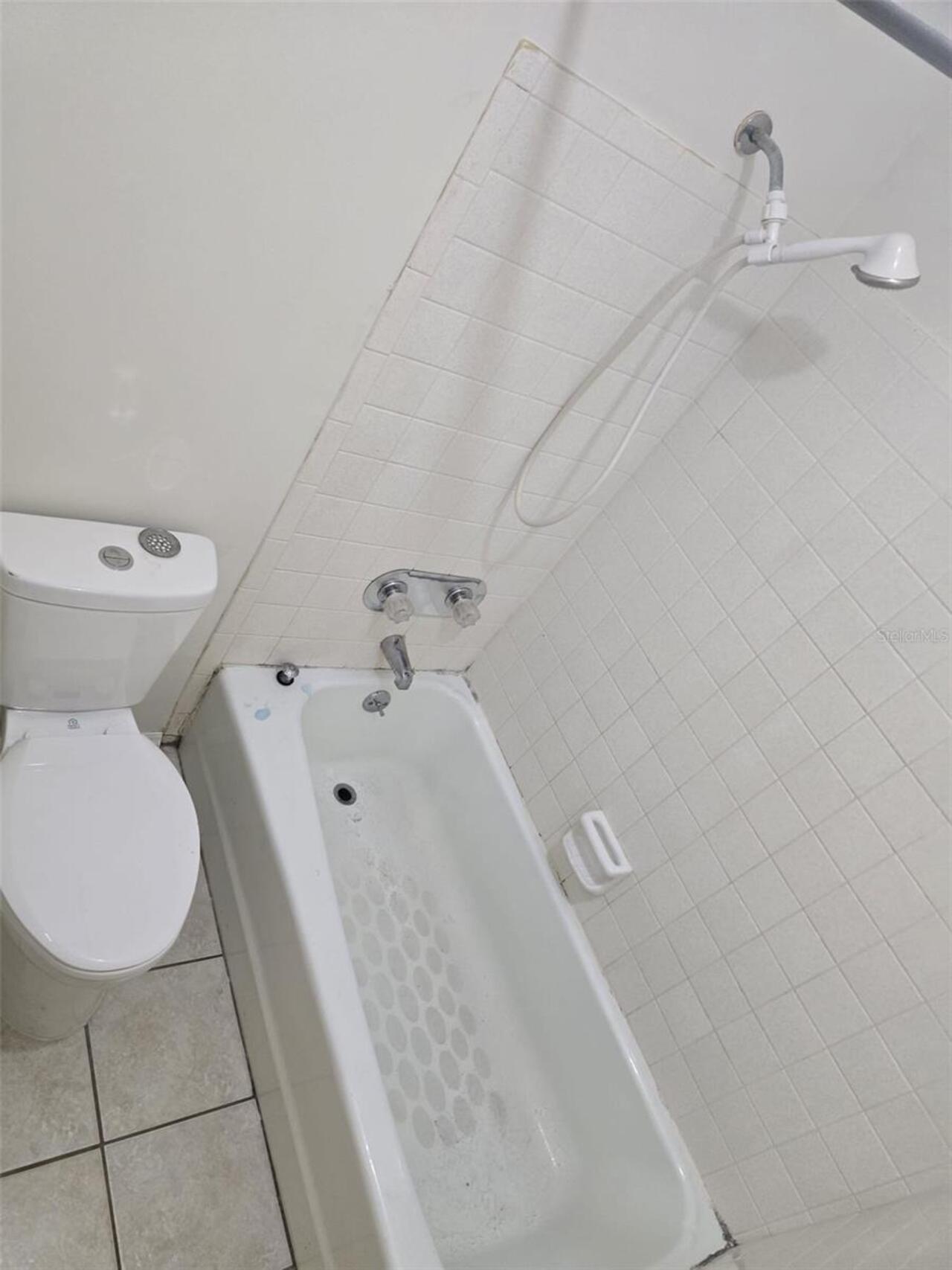 Listing Photo 9
