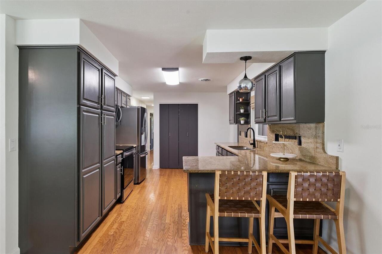 Listing Photo 17