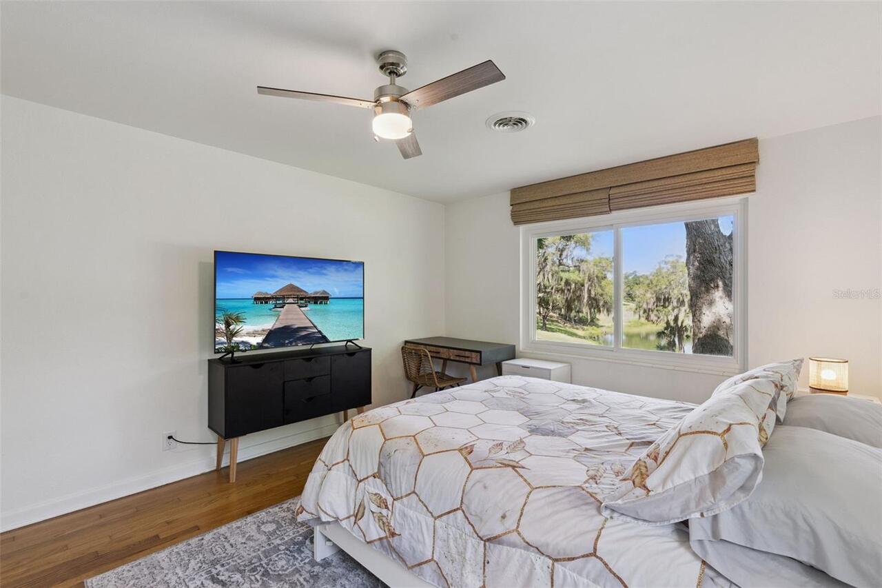 Listing Photo 32