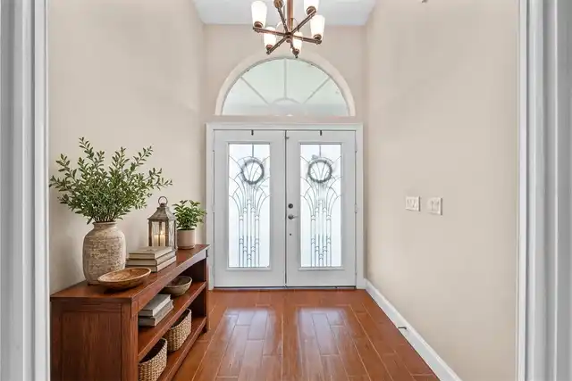 Listing Photo 10