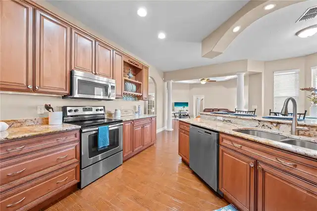 Listing Photo 18