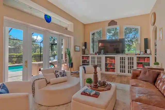Listing Photo 21