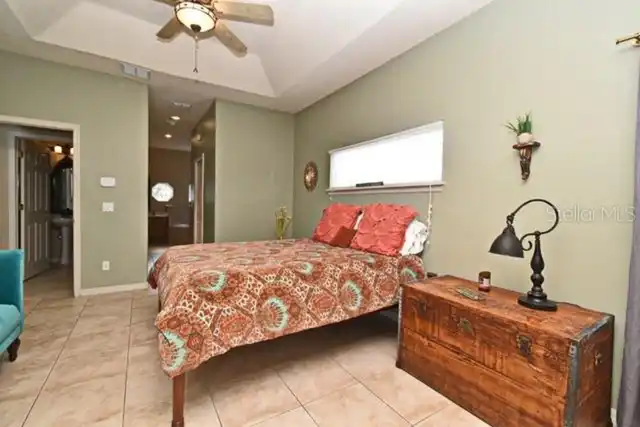Listing Photo 25
