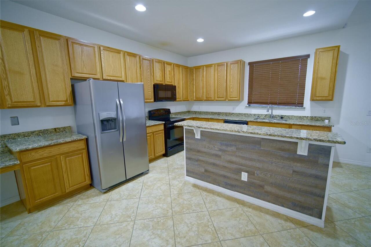 Listing Photo 9