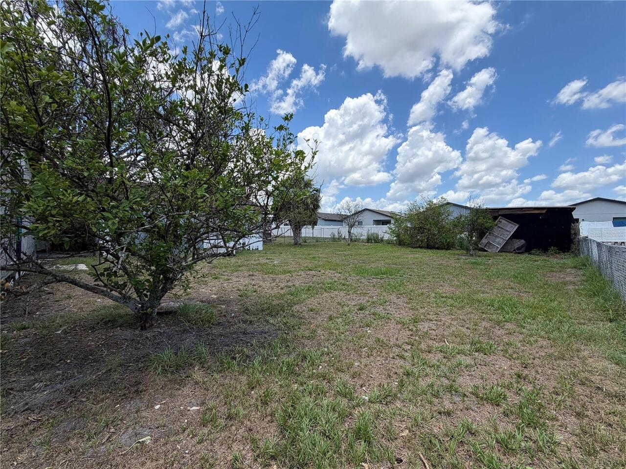 Listing Photo 10