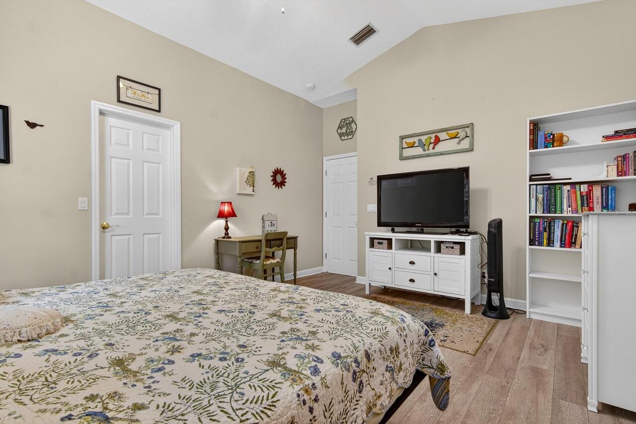 Listing Photo 37