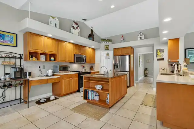 Listing Photo 25