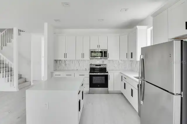 Listing Photo 19