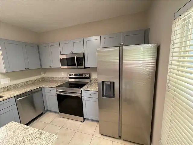 Listing Photo 9