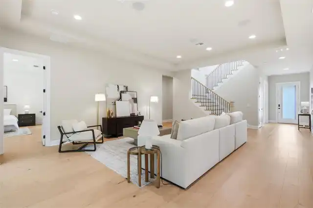 Listing Photo 19