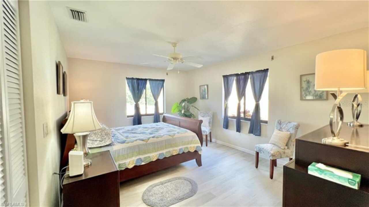 Listing Photo 9