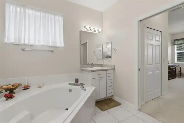 Listing Photo 16