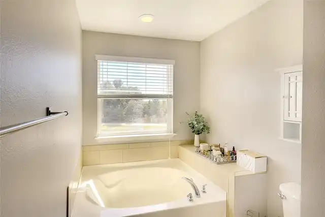 Listing Photo 19