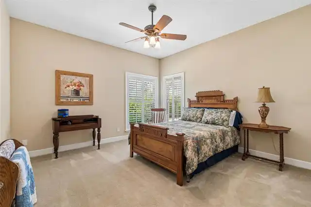 Listing Photo 14