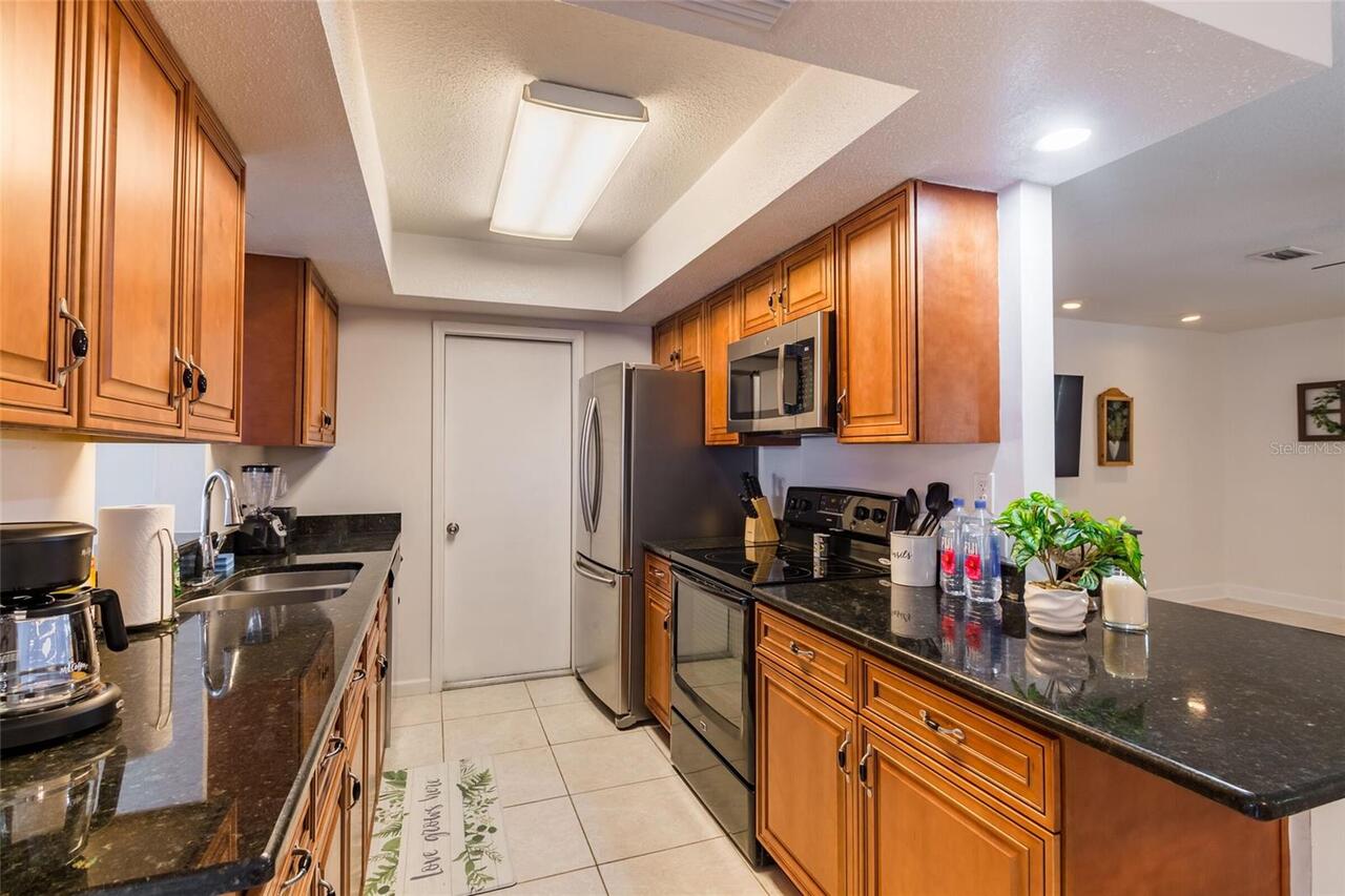 Listing Photo 9