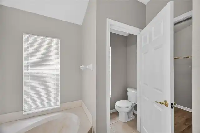 Listing Photo 14