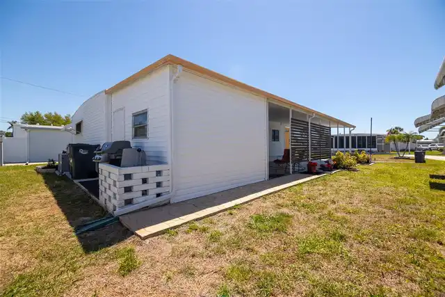 Listing Photo 18