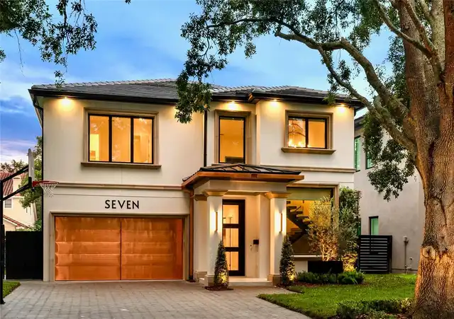 5BR, Home, 4BA, $2,195,000
Read More