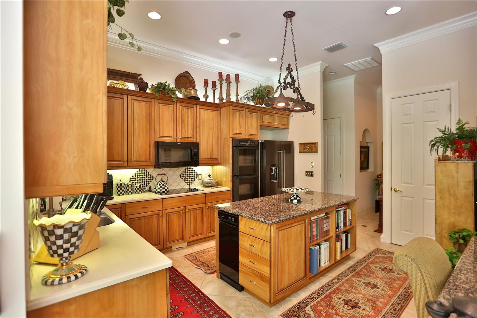 Listing Photo 10